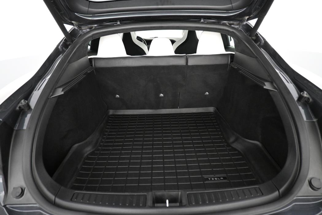 TESLA Model S 2018