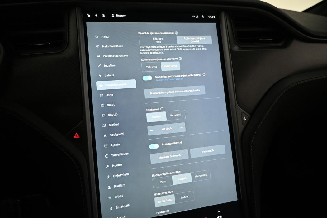TESLA Model S 2018