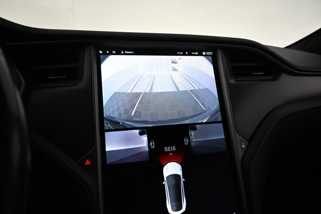 TESLA Model S 2018