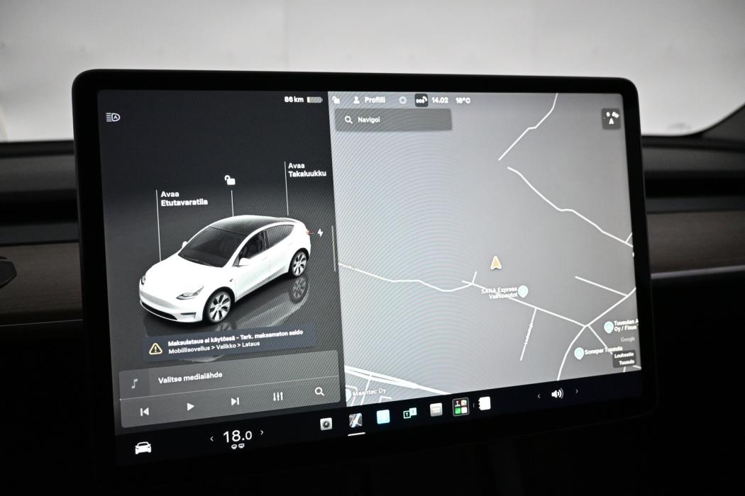 TESLA Model Y 2024