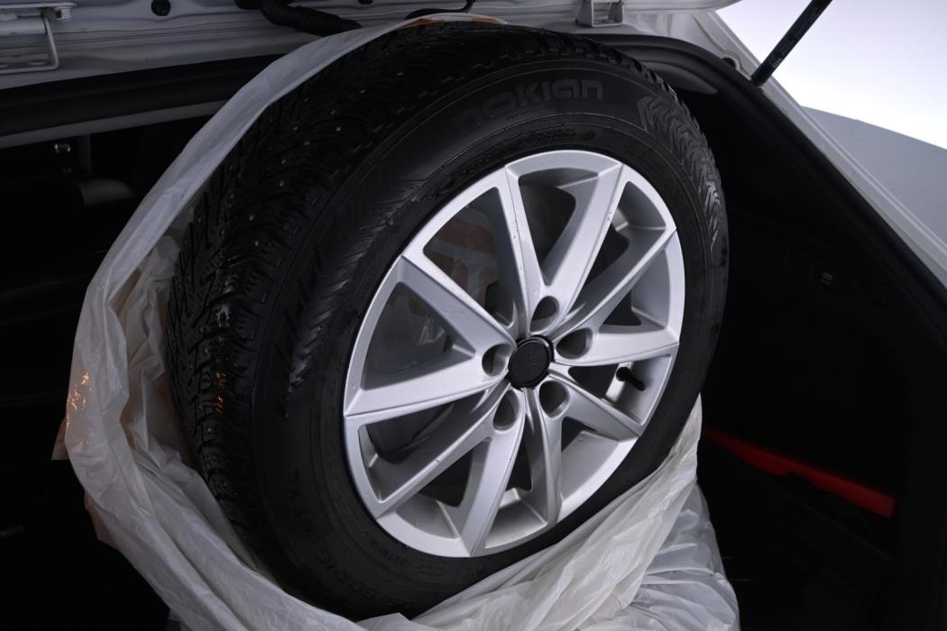 HYUNDAI i40 2012
