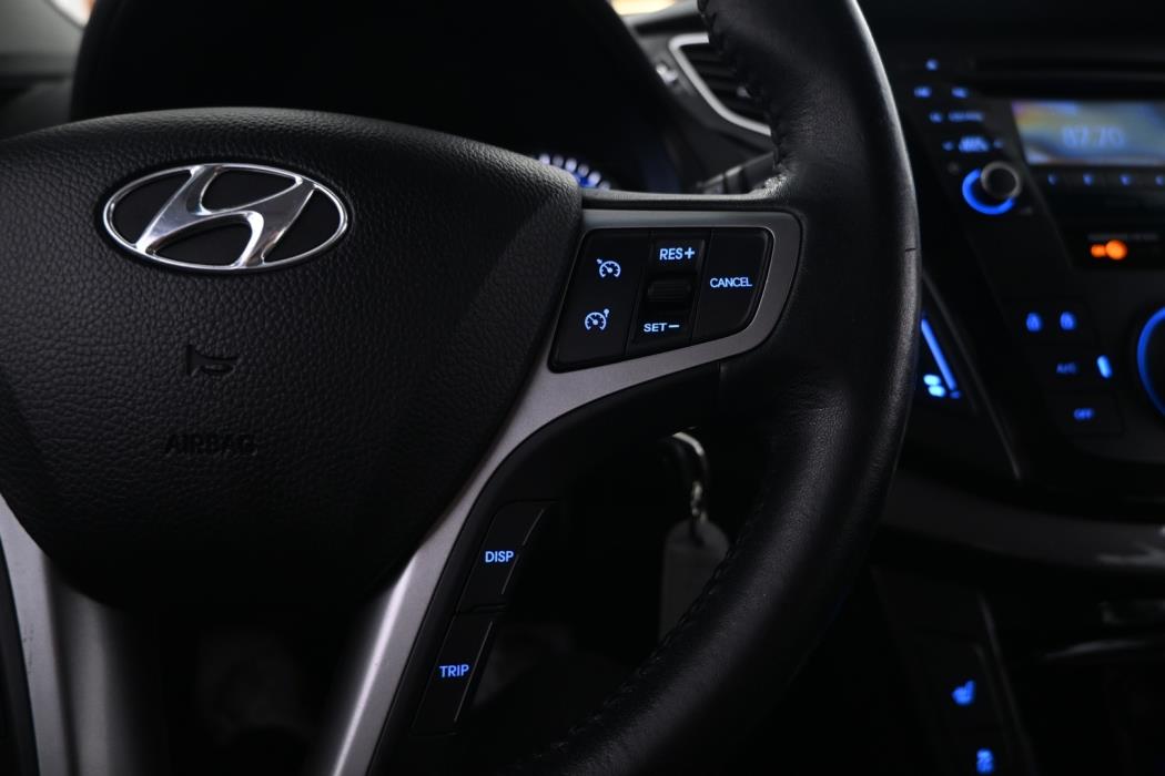 HYUNDAI i40 2012