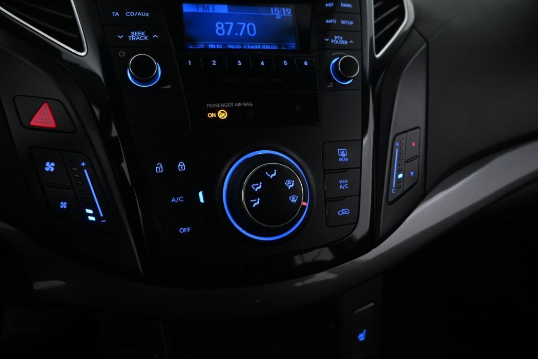 HYUNDAI i40 2012