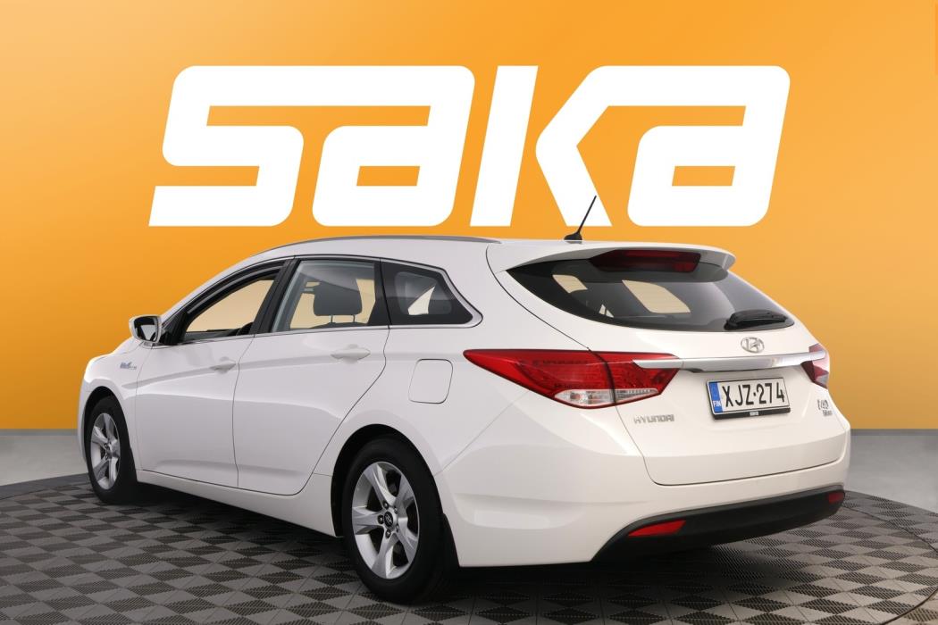 HYUNDAI i40 2012