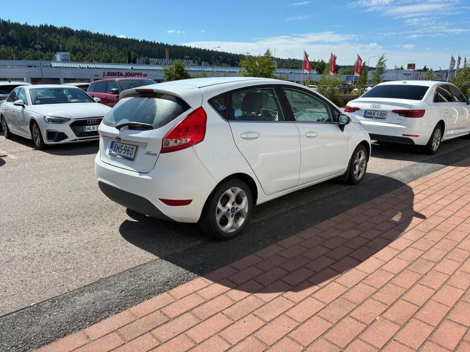 FORD Fiesta 2011