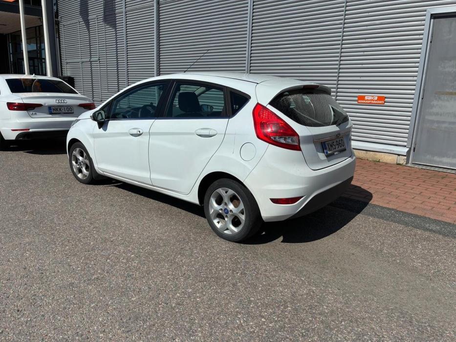 FORD Fiesta 2011