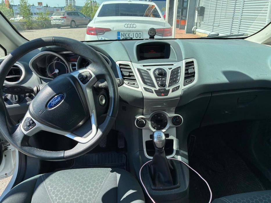FORD Fiesta 2011
