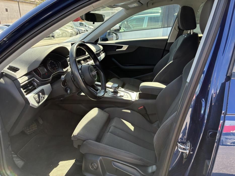 AUDI A4 2016