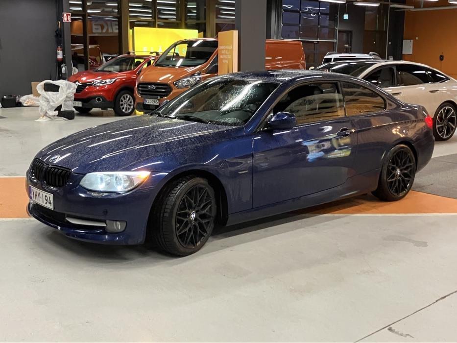 BMW 320 2012