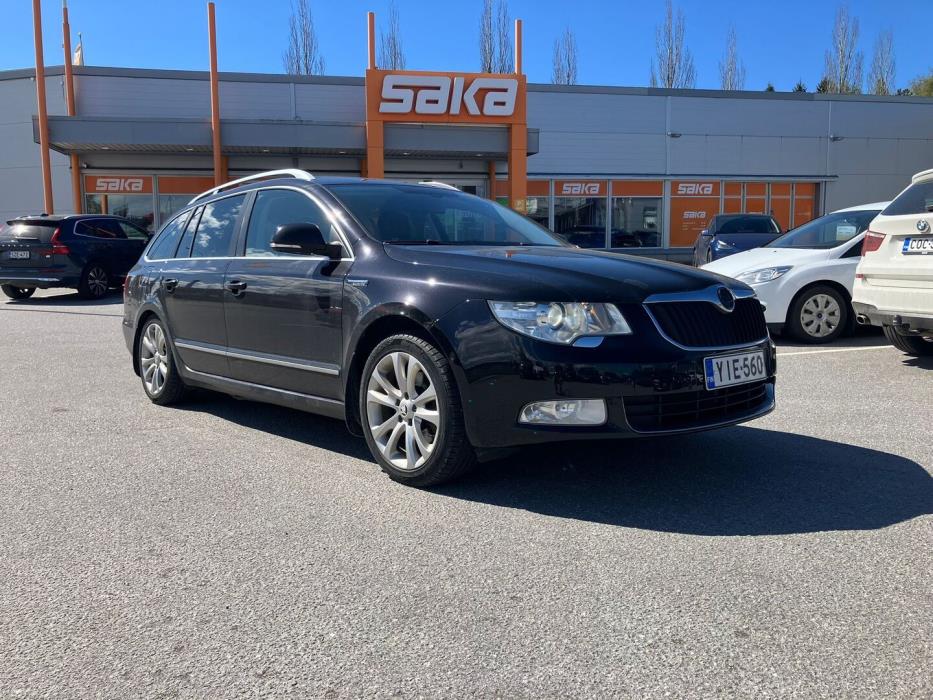 SKODA Superb 2013