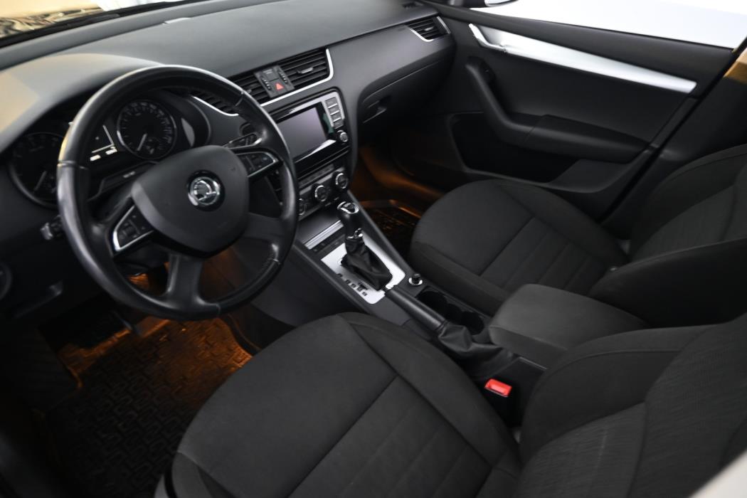 SKODA Octavia 2014