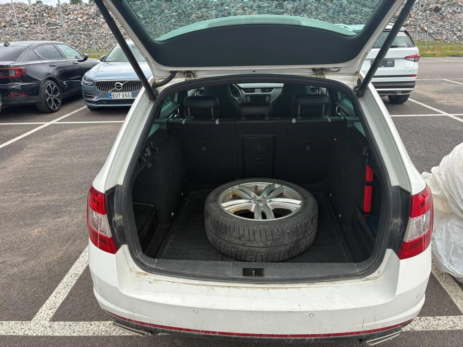 SKODA Octavia 2016
