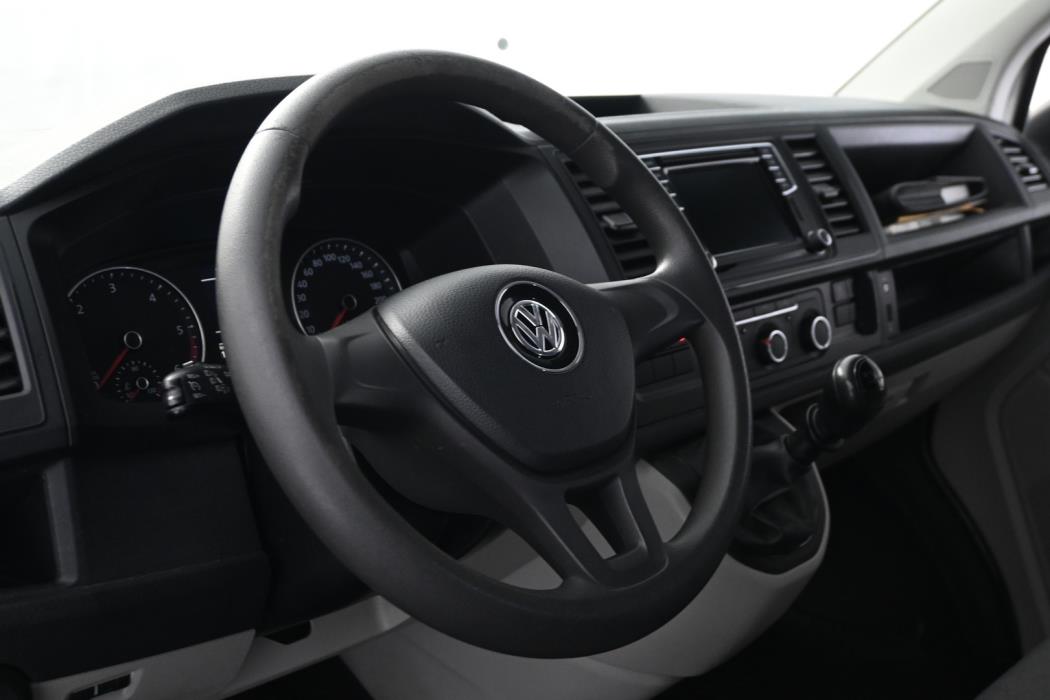 VOLKSWAGEN Transporter 2018