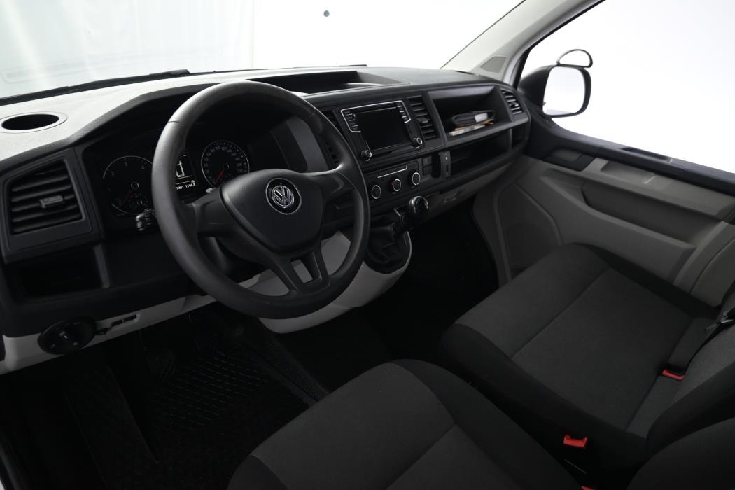 VOLKSWAGEN Transporter 2018