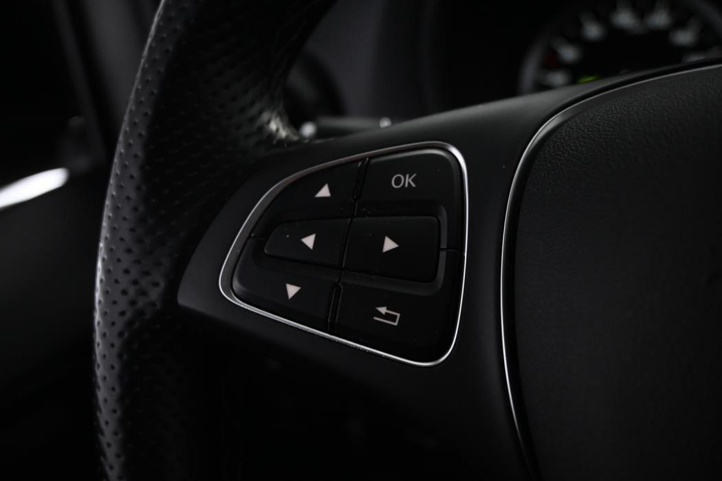 MERCEDES-BENZ Vito 2022