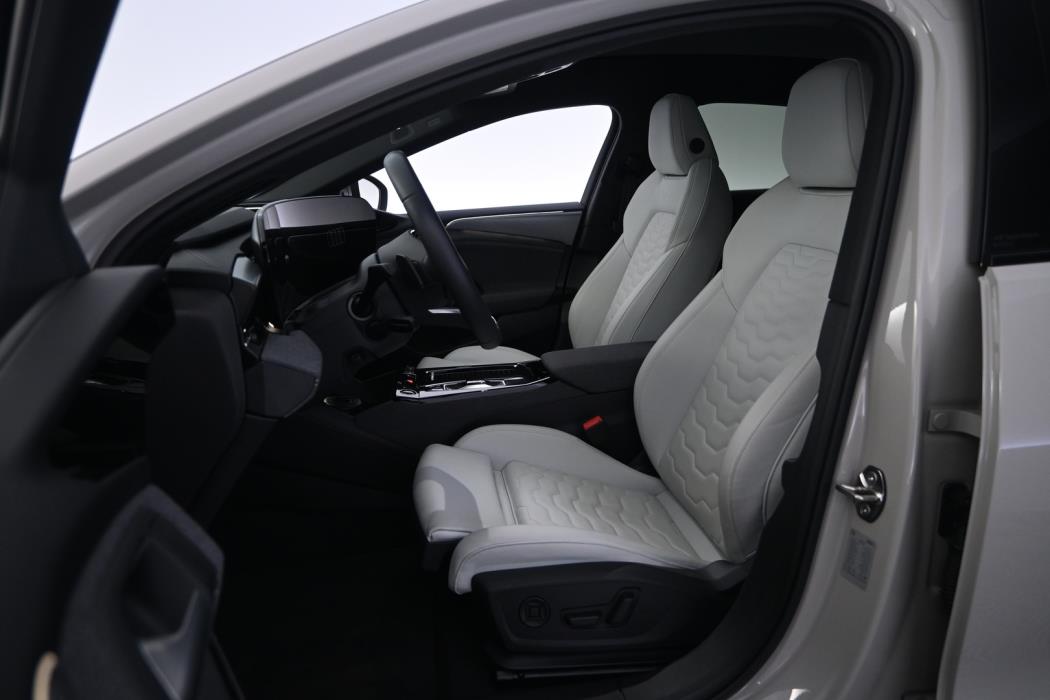 AUDI A6 e-tron 2025