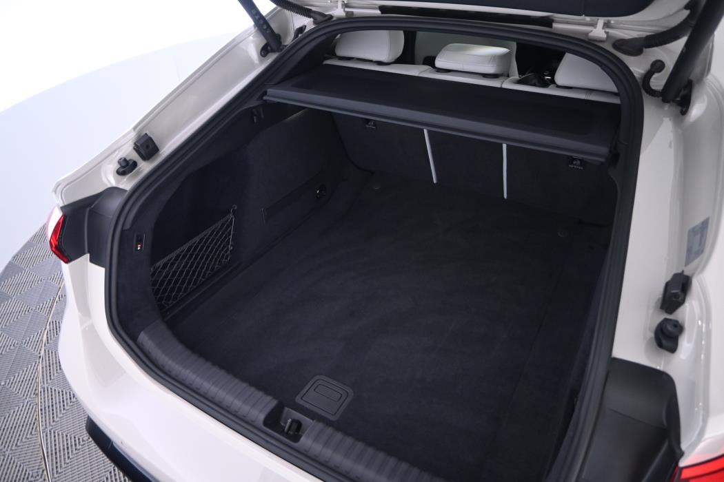 AUDI A6 e-tron 2025