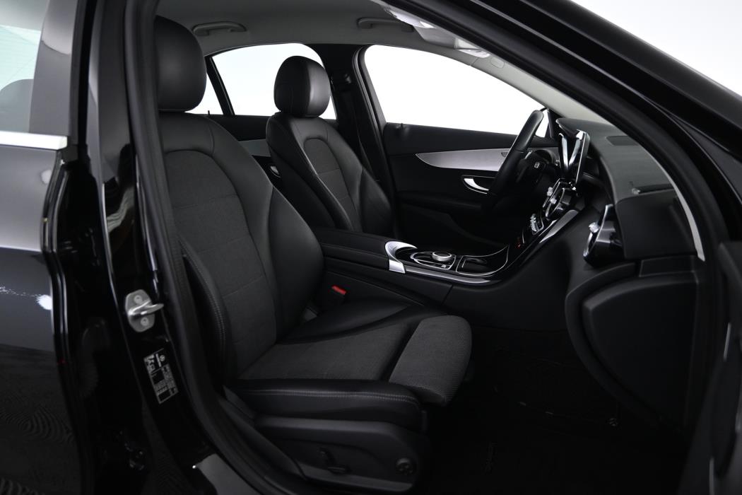 MERCEDES-BENZ C 2020