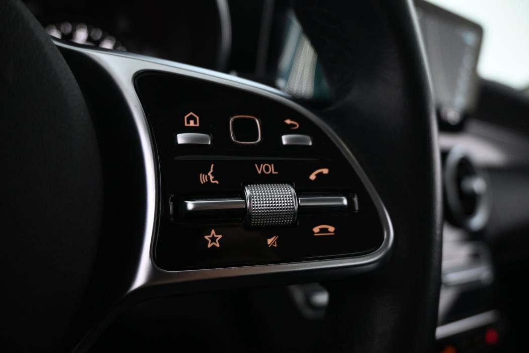 MERCEDES-BENZ C 2020