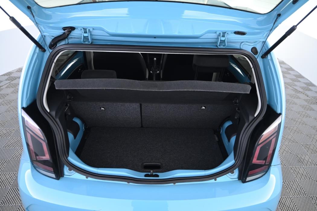 VOLKSWAGEN up! 2018