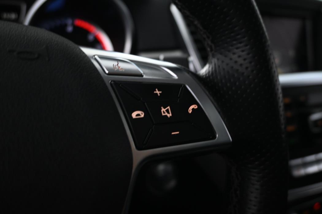 MERCEDES-BENZ ML 2013