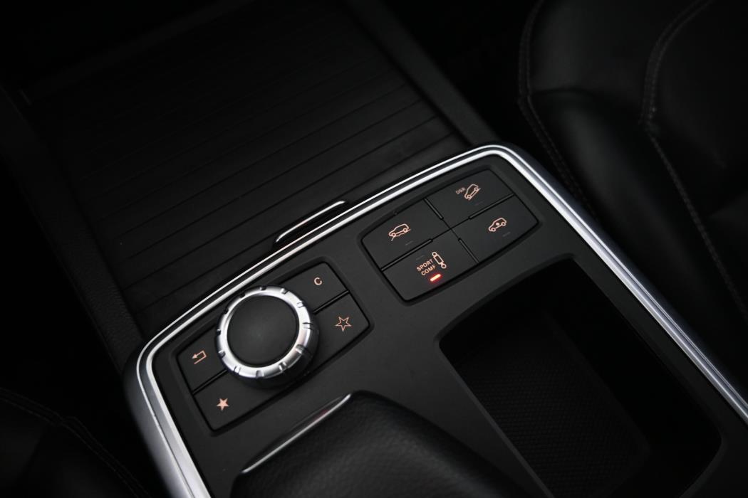 MERCEDES-BENZ ML 2013