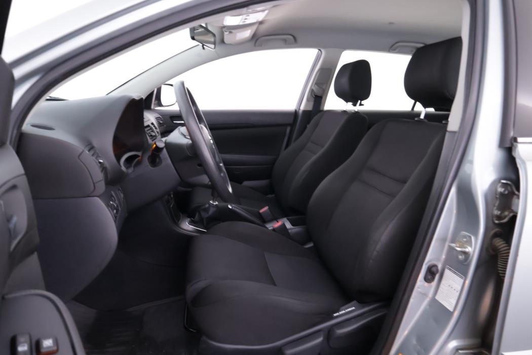 TOYOTA Avensis 2008