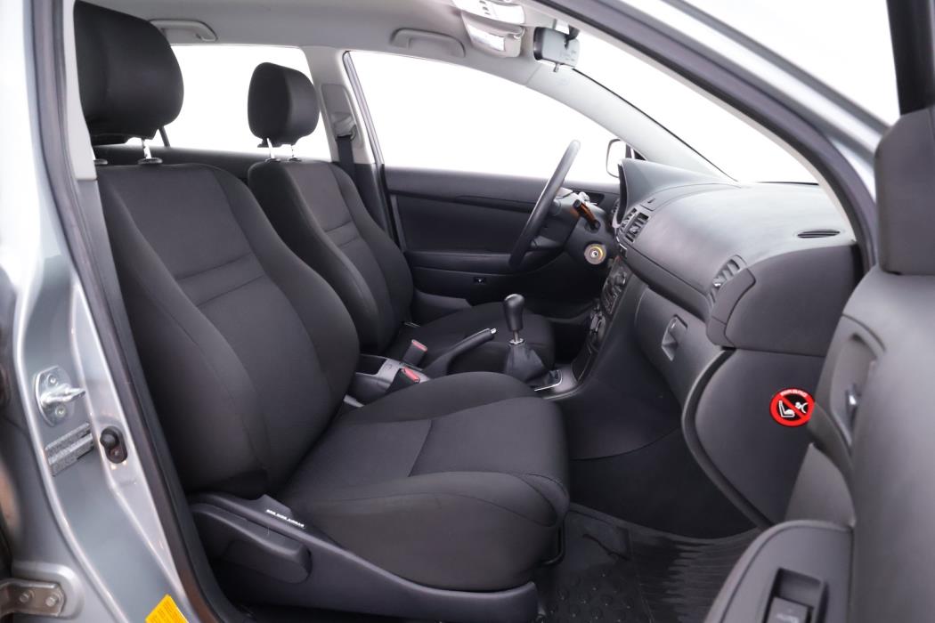 TOYOTA Avensis 2008