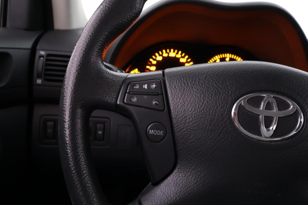 TOYOTA Avensis 2008