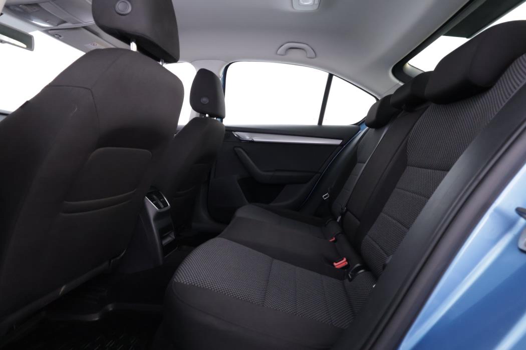 SKODA Octavia 2013