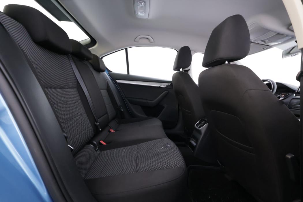 SKODA Octavia 2013
