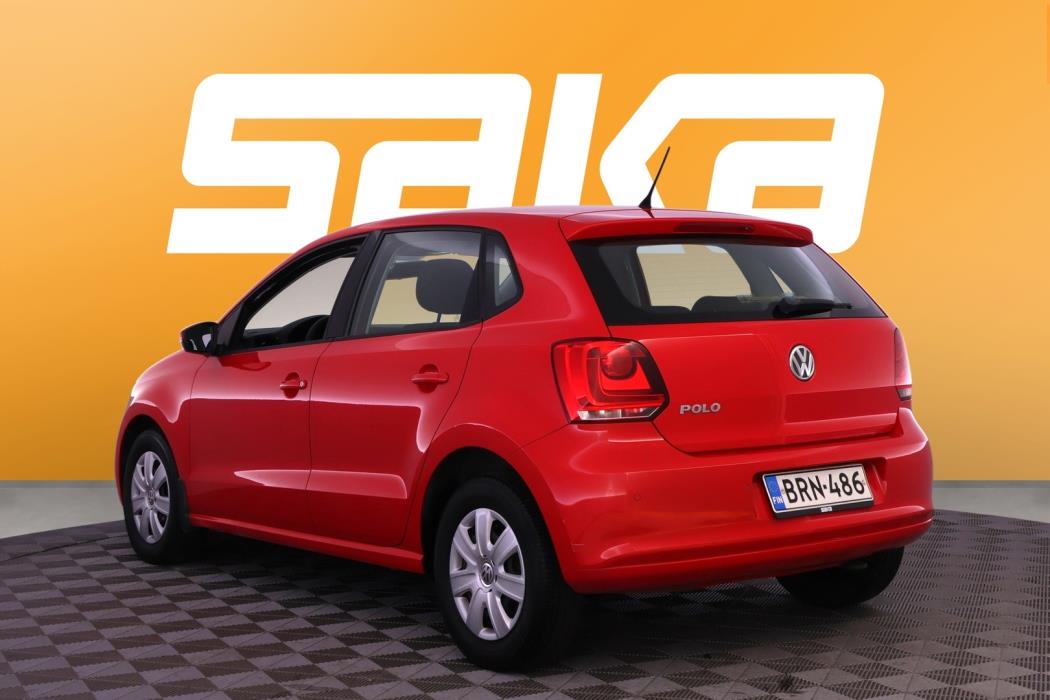 VOLKSWAGEN Polo 2014