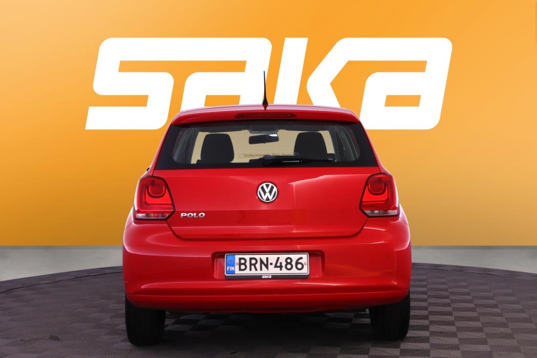 VOLKSWAGEN Polo 2014