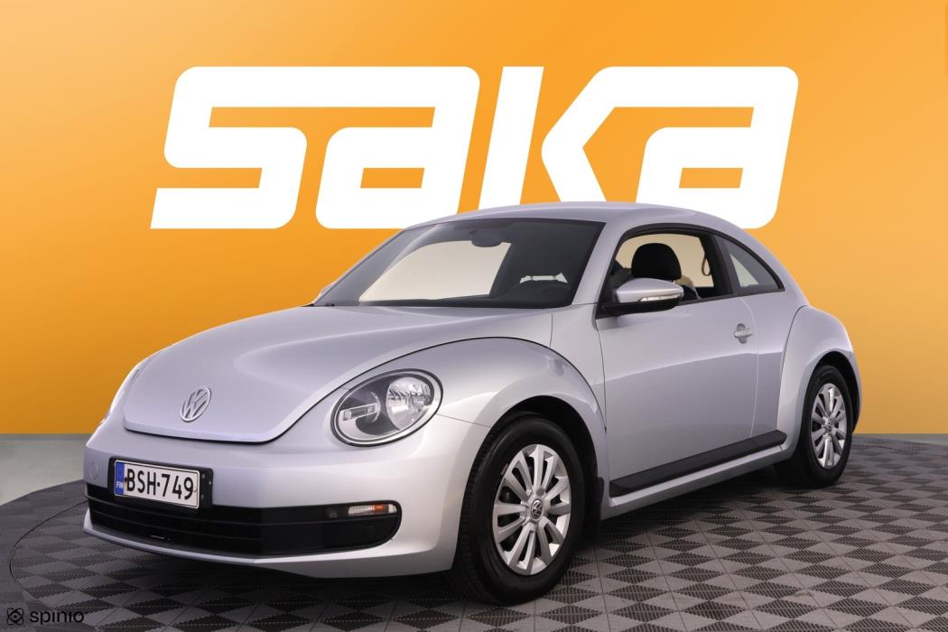 VOLKSWAGEN Beetle 2012