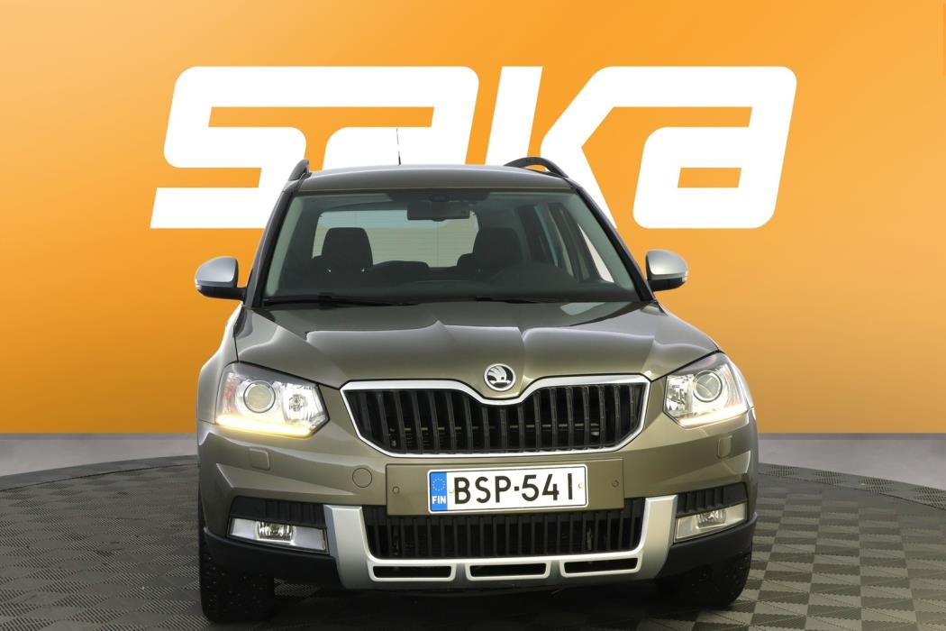 SKODA Yeti 2015