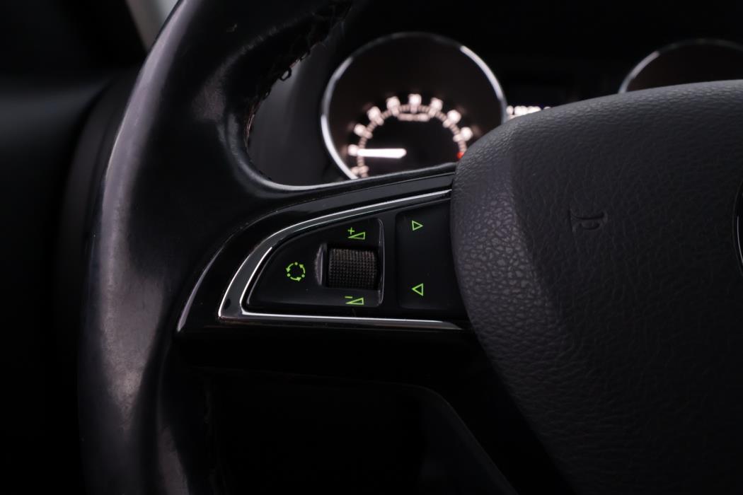 SKODA Yeti 2015
