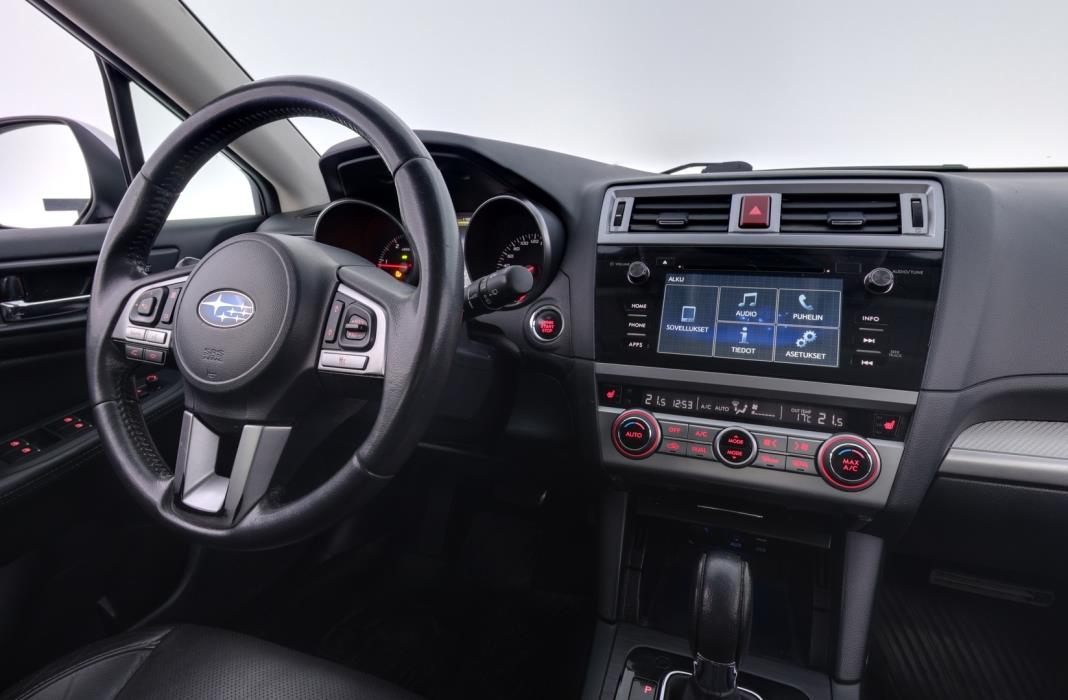 SUBARU Outback 2017