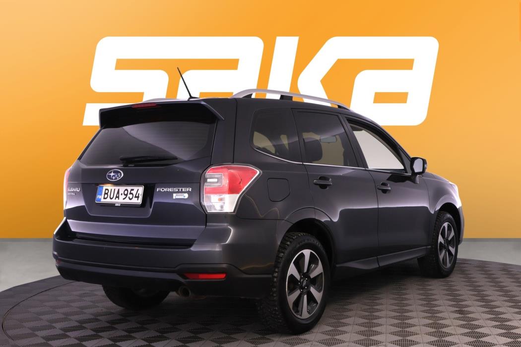 SUBARU Forester 2017