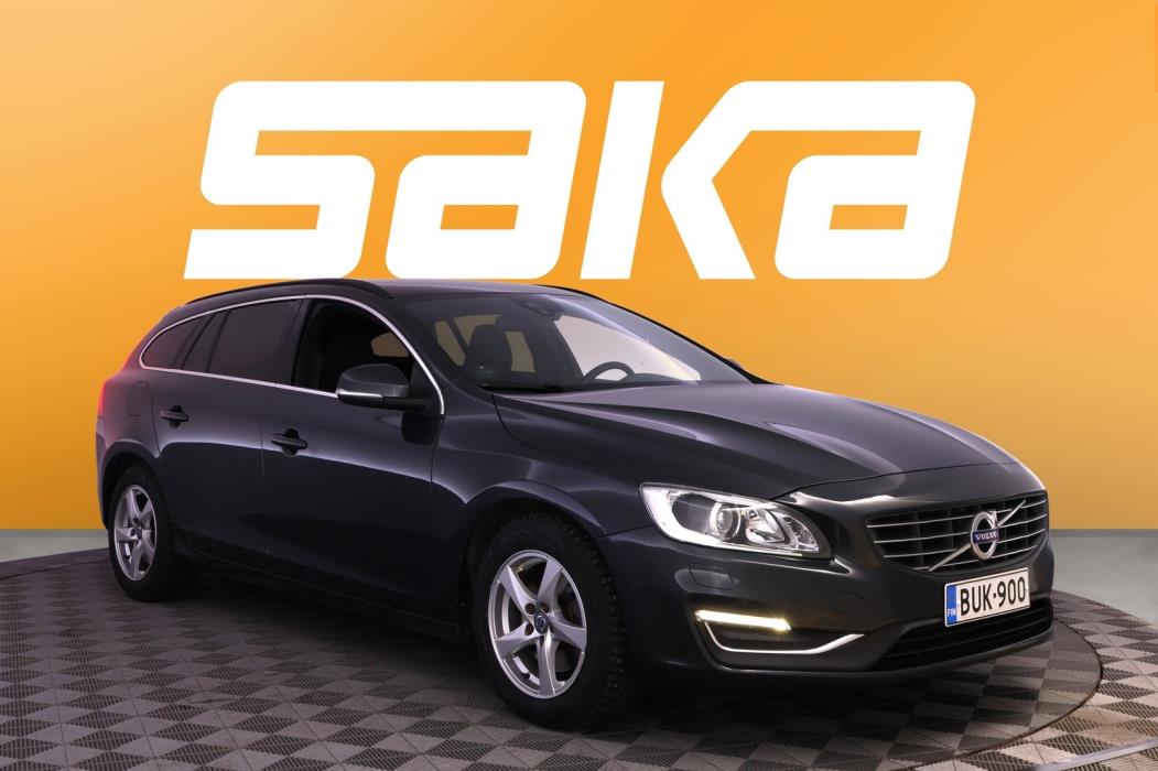 VOLVO V60 2015