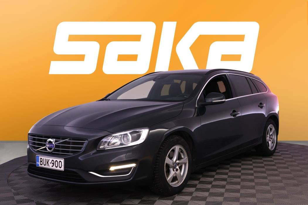 VOLVO V60 2015