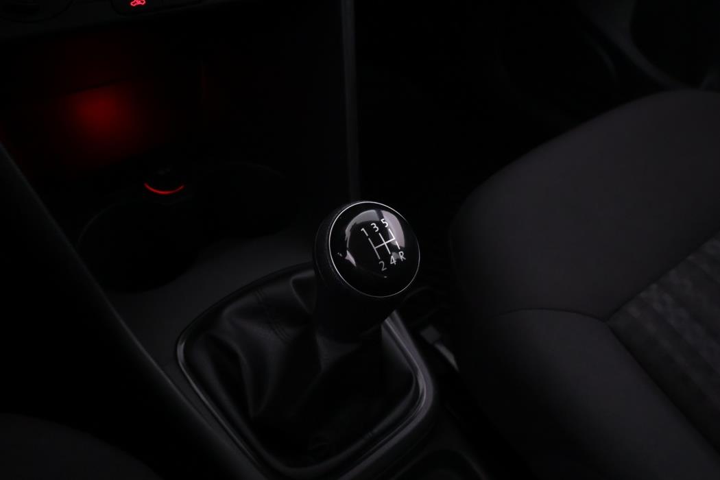 VOLKSWAGEN Polo 2017