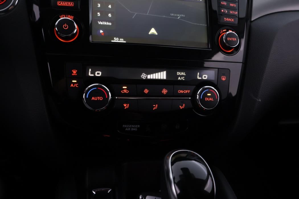 NISSAN Qashqai 2018