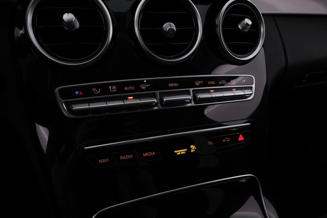 MERCEDES-BENZ C 2019