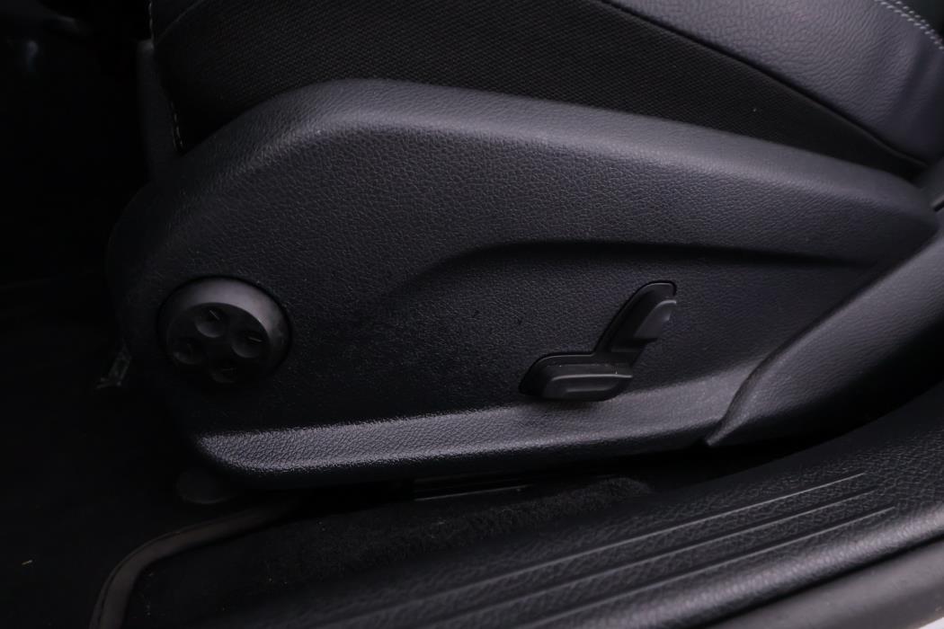 MERCEDES-BENZ C 2019