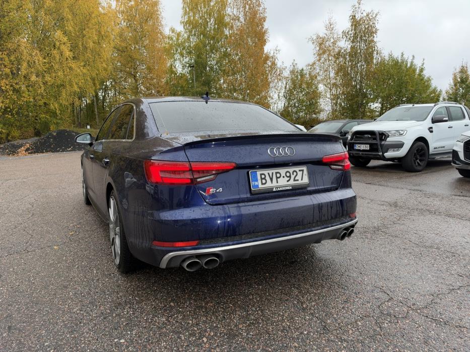 AUDI S4 2017