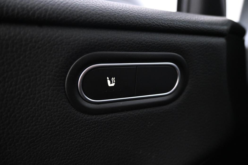 MERCEDES-BENZ A 2019