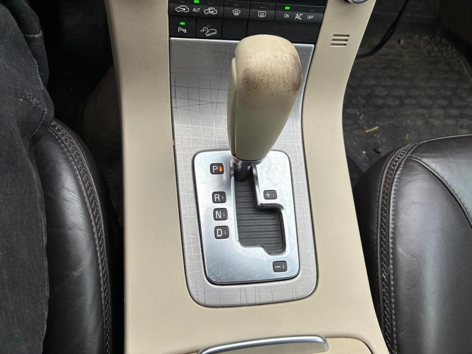 VOLVO XC70 2008
