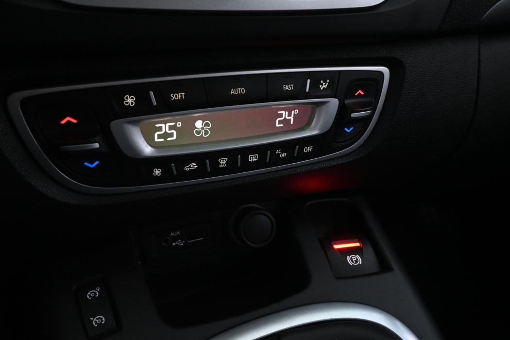 RENAULT Grand Scenic 2011