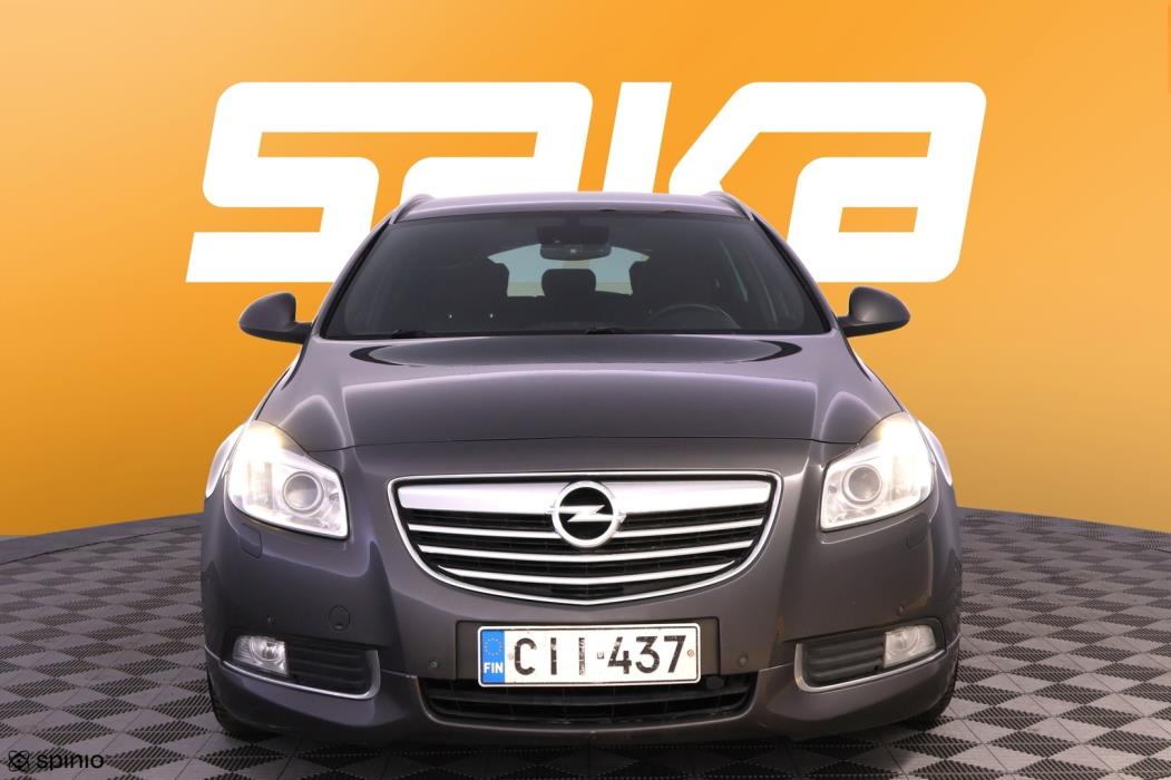 OPEL Insignia 2011
