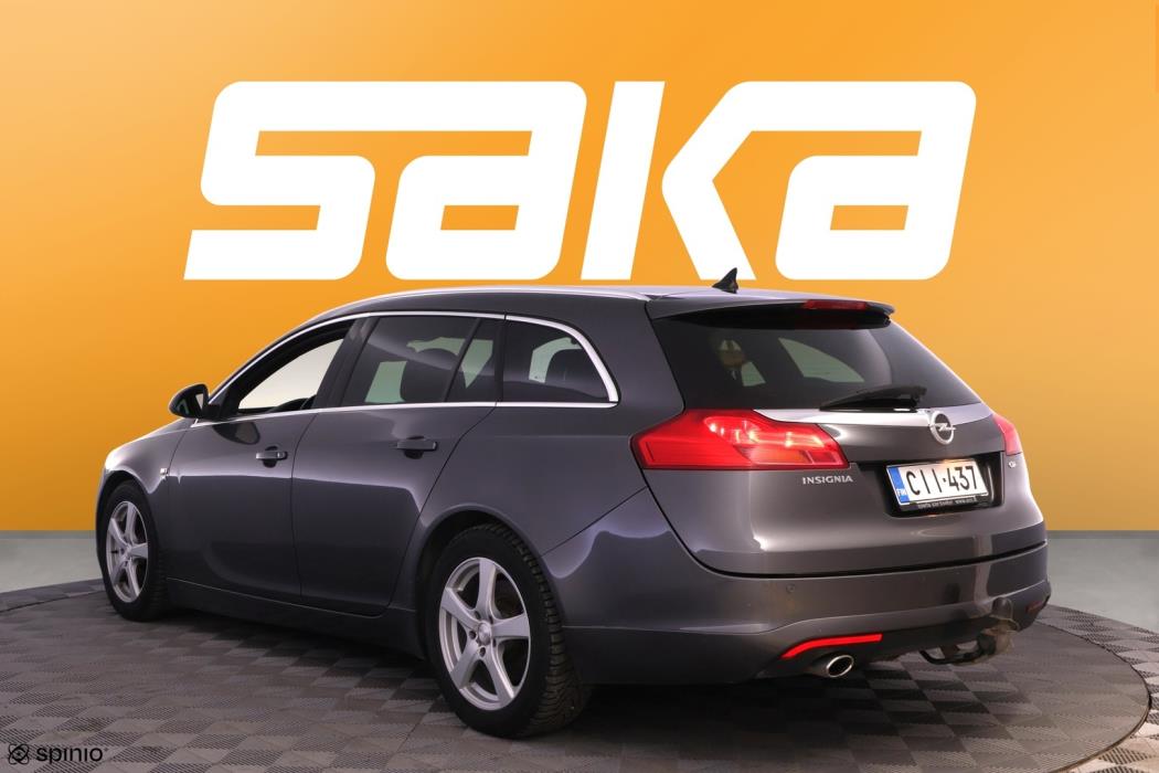 OPEL Insignia 2011